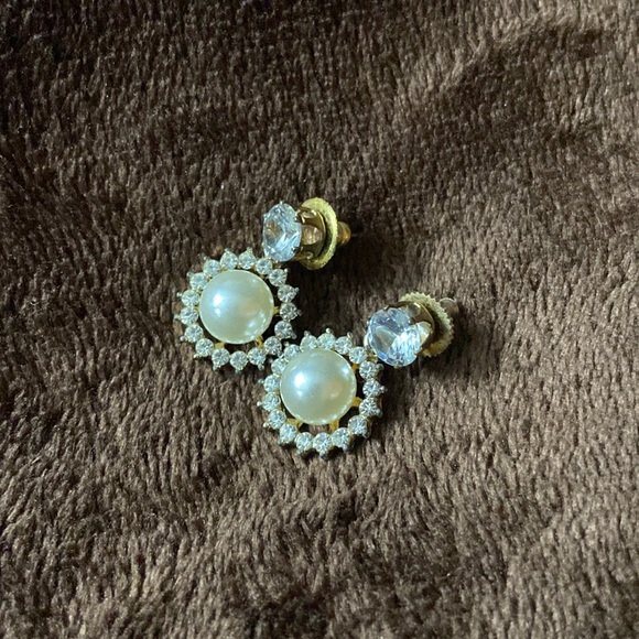 Jewelry - Fashion jewellery ear rings with stones and pearl